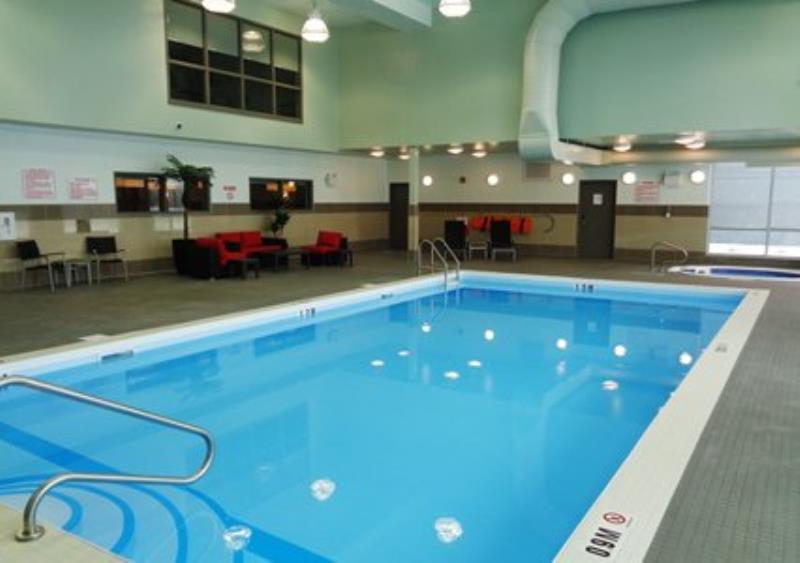 Best Western Plus Airport & Suites Saskatoon pool hot tub